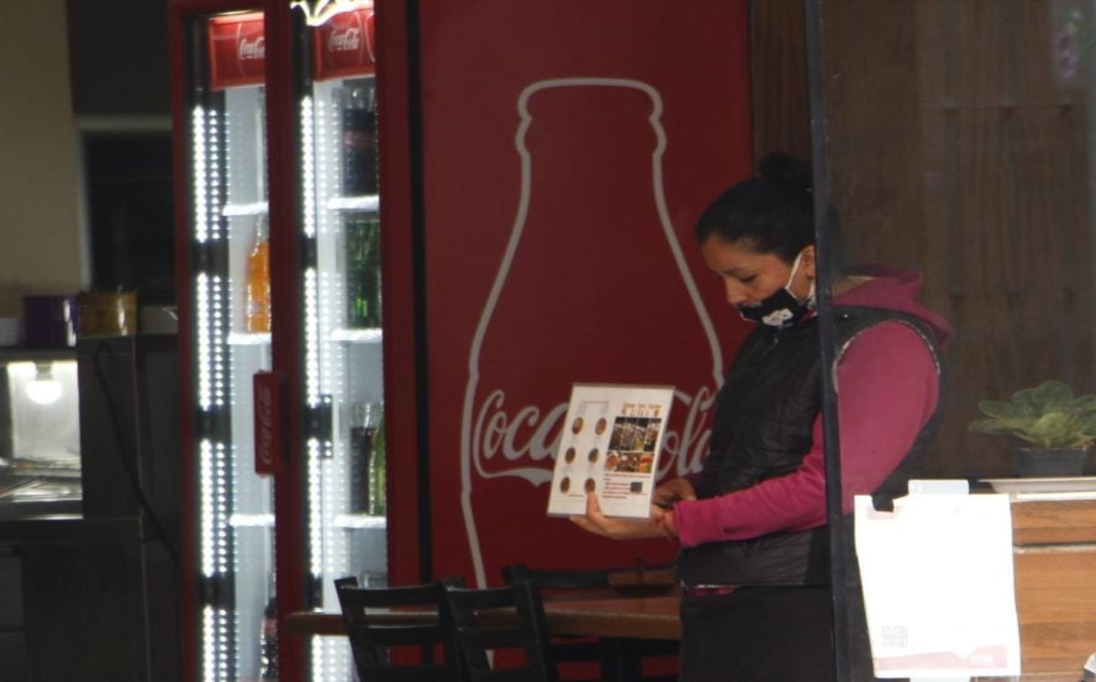 Onda de calor aumenta consumo de luz y gastos para comercios en Puebla | Melanie Torres
