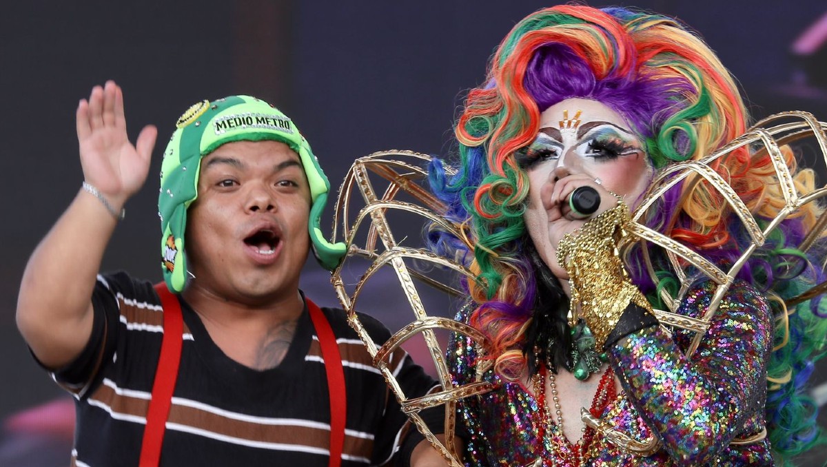 El bailarín mostró sus mejores pasos en el Zócalo | Foto: Ariel Ojeda
