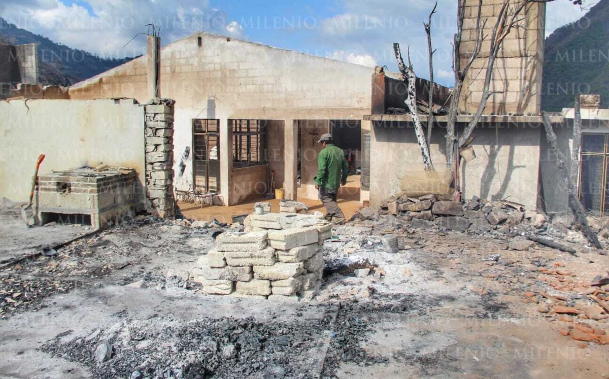 Vivienda afectada por el incendio forestal en Zacatlán | Melanie Torres