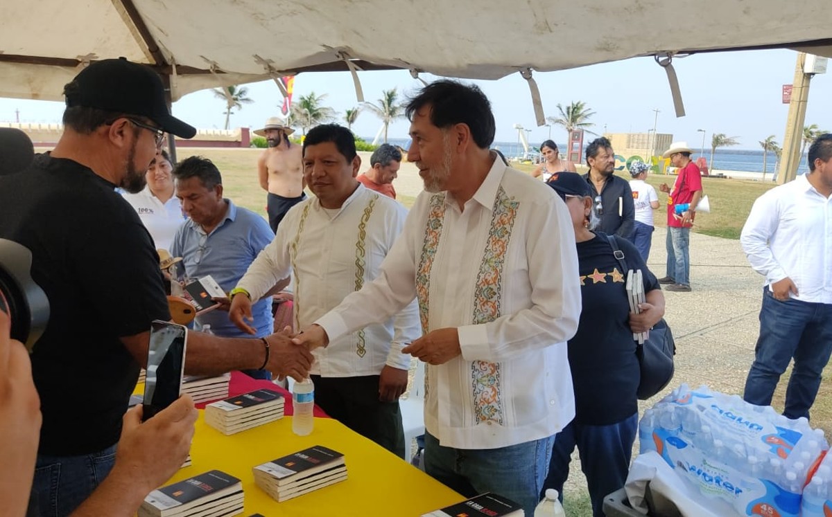 Fernández Noroña asegura que le ganará a Sheinbaum; "encuestas están 'cuchareadas'", dice. | Fluvio César Martínez
