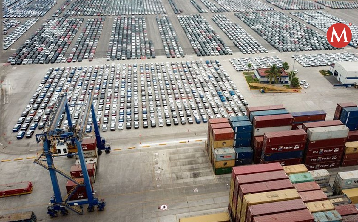 Puerto de Altamira cuenta con patios para la exportación e importación de automóviles.