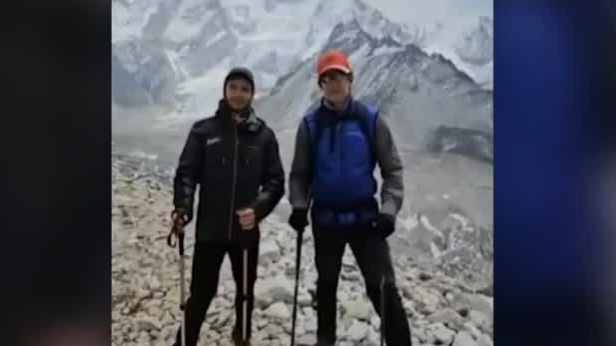 Andrés Pérez Martínez y Andrés Pérez Maillard, padre e hijo que escalaron juntos el Everest