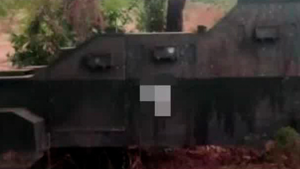Autoridades decomisan vehículos "monstruo", armas y municiones en Michoacán