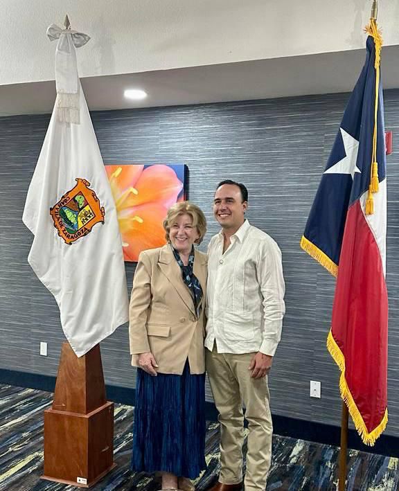 Manolo Jiménez se reunió con Jane Nelson, secretaria de Estado de Texas. | Especial