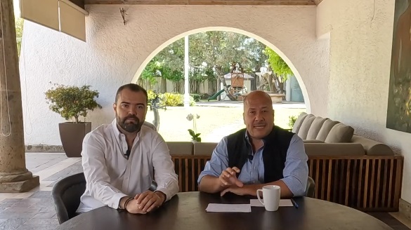 Quirino Velásquez, coordinador de la bancada de Movimiento Ciudadano y Enrique Alfaro Ramírez. (Especial)