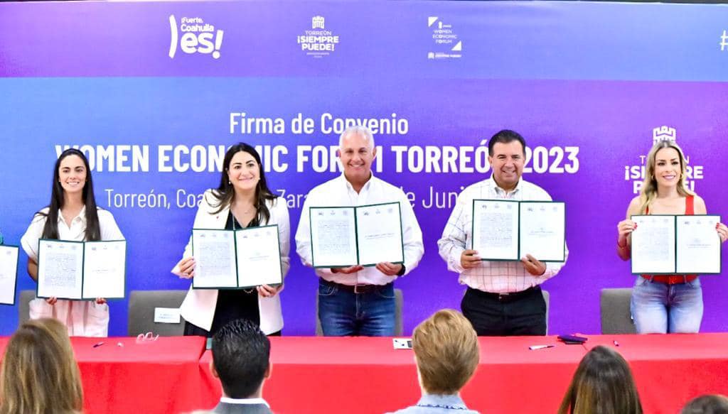 Román Alberto Cepeda firmó convenio para realizar foro internacional en favor de las mujeres en Torreón. | Especial