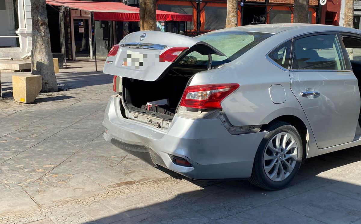 El accidente vial ocurrió sobre la avenida Morelos y la calzada Colón. (Especial)