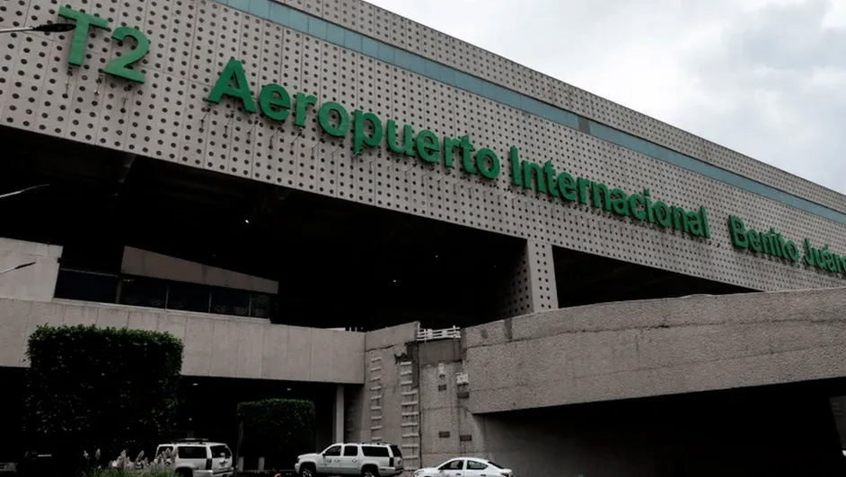 Secretaría de Marina tomará el control del AICM, confirma AMLO