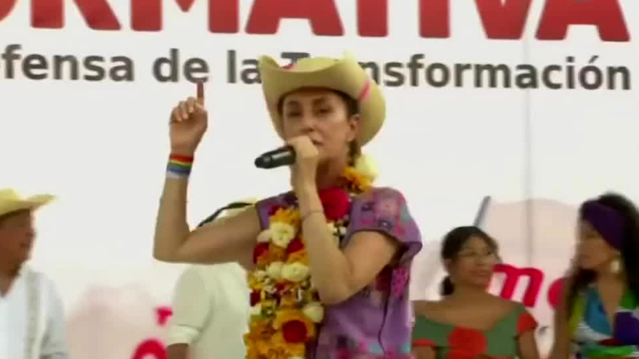 Claudia Sheinbaum advierte al INE que continuará con asambleas informativas