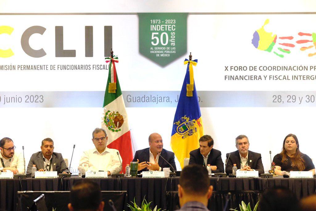 Enrique Alfaro da mensaje en Foro de Coordinación Presupuestaria, Financiera y Fiscal Intergubernamental  (Cortesía)