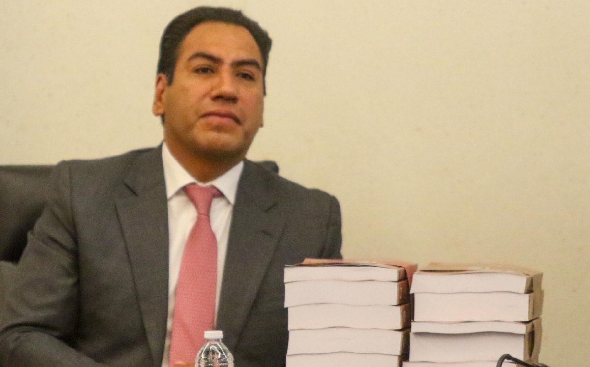 El mrenista Eduardo Ramírez durante la entrega de un informe en el Senado. | Cuartoscuro