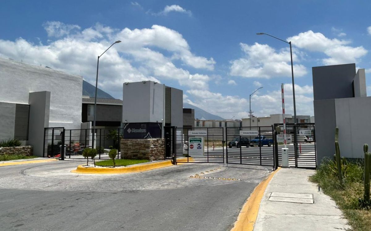 En el sitio se encuentran elementos de la policía municipal, elementos ministeriales y de la Guardia Nacional. Pedro Delgado