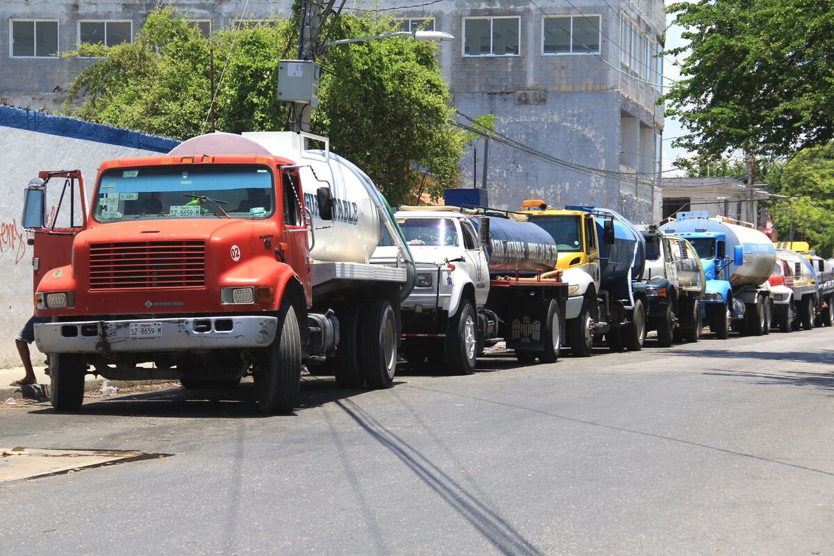 Emergencia hídrica en Cancún: Ayuntamiento responde con envío de pipas