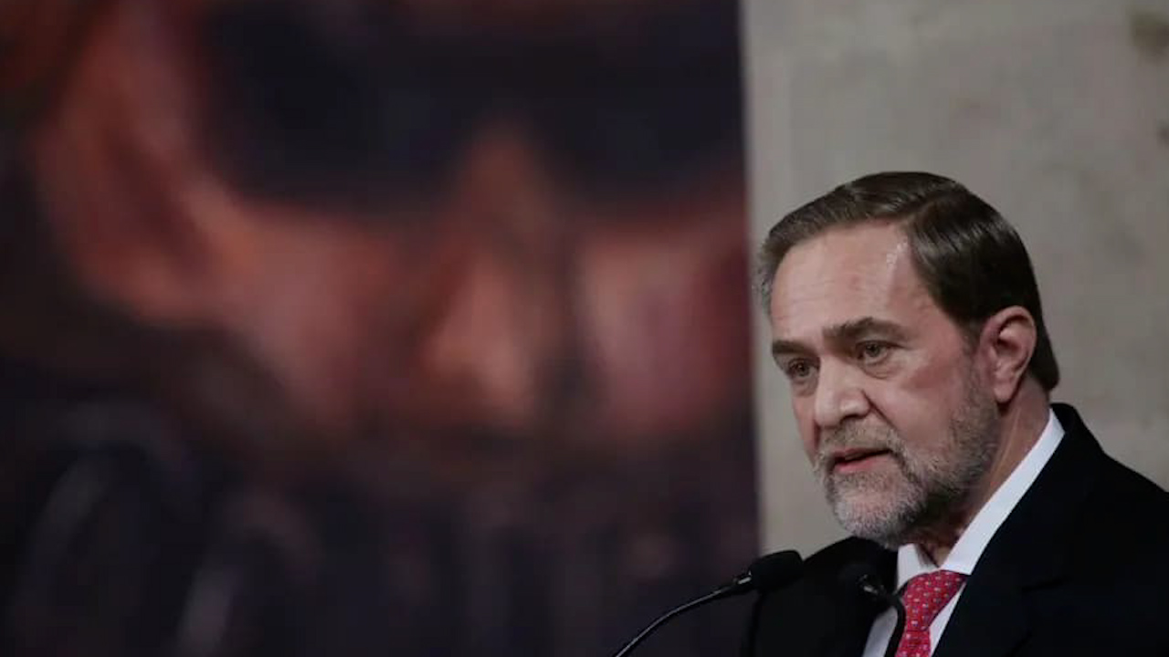 Ministro admite impugnación promovida por la oposición contra reformas a Ley del ISSSTE