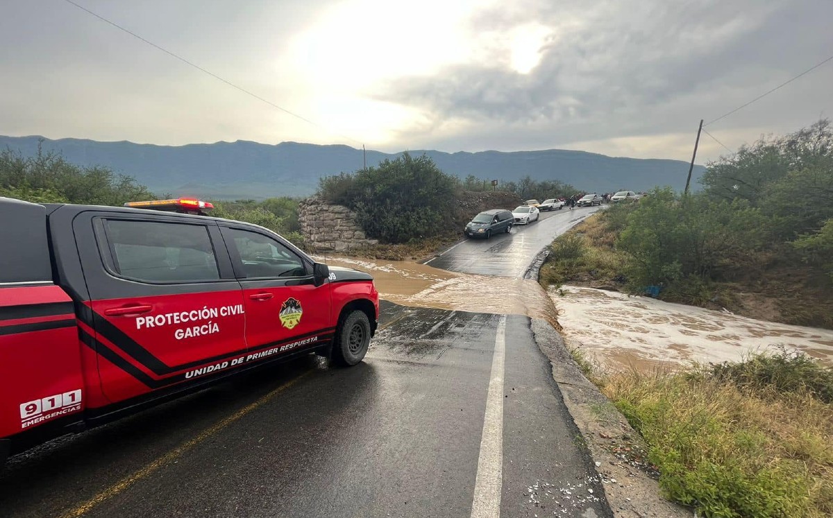 Protección Civil de García exhortó a automovilistas a tomar precauciones / Especial