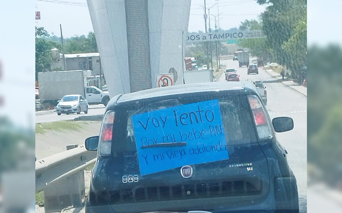 Captan carro con letrero en Tampico: “Voy lento por mi bebé recién nacido”