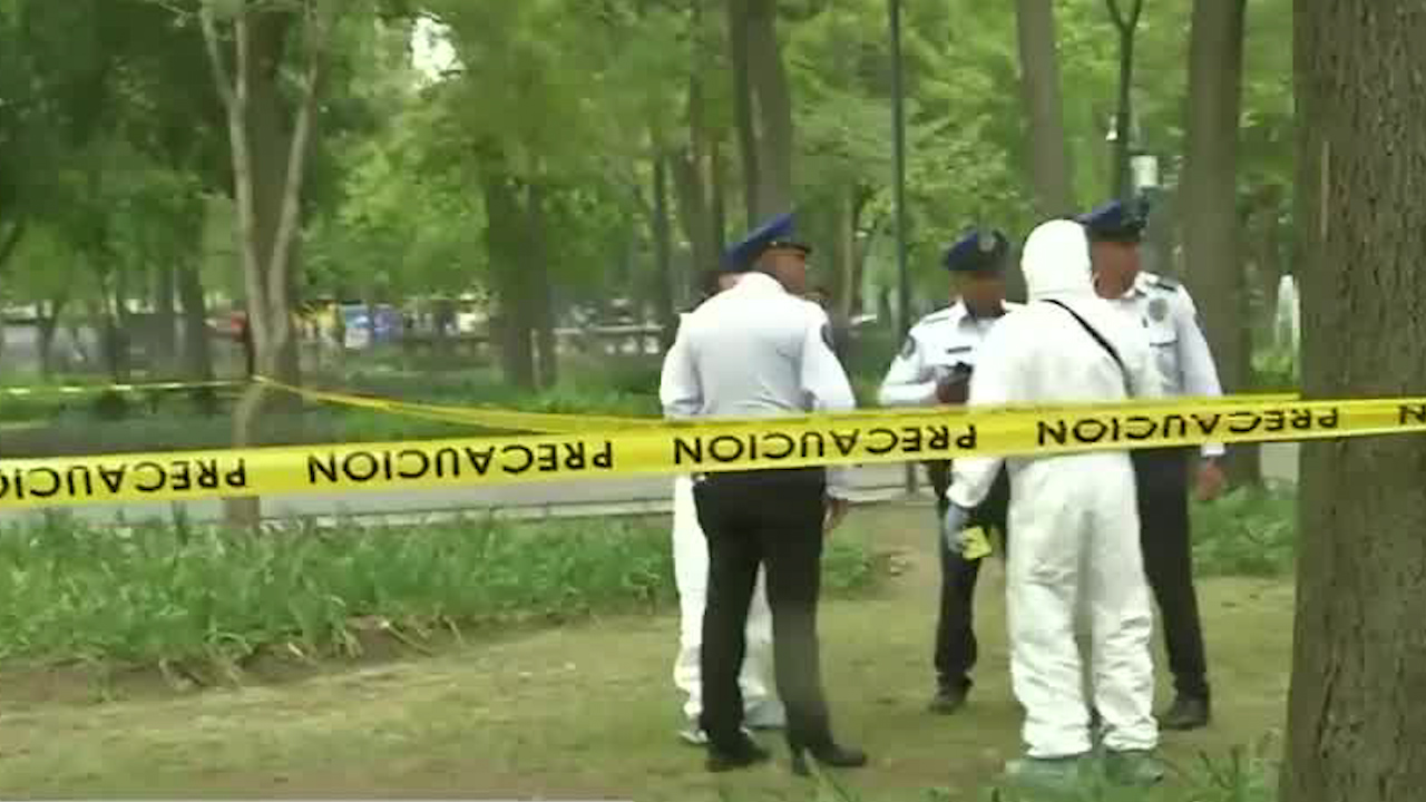 Hallan cuerpo en Alameda Central se investiga si murió por hipotermia