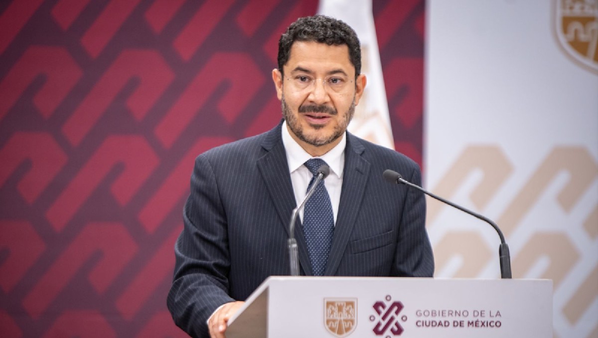 Batres defiende a AMLO por señalamientos de machista por Xóchilt