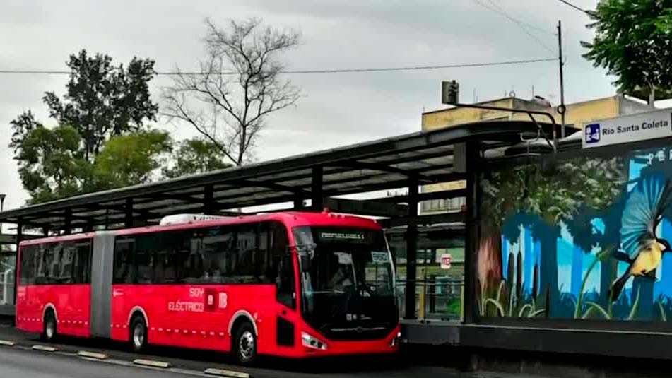 Inician pruebas de la primera unidad eléctrica en L5 del Metrobús