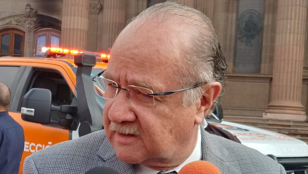 Javier Navarro, secretario general de Gobierno. Eduardo Mendieta