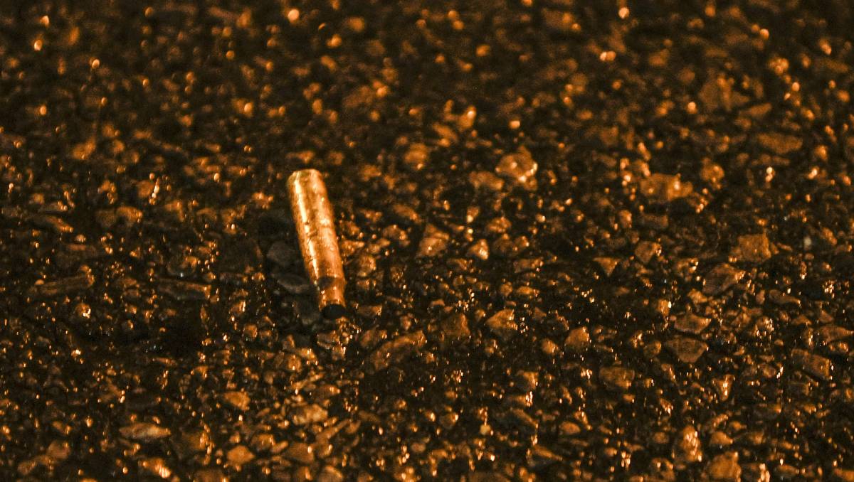 La policía busca al atacante. (AP).