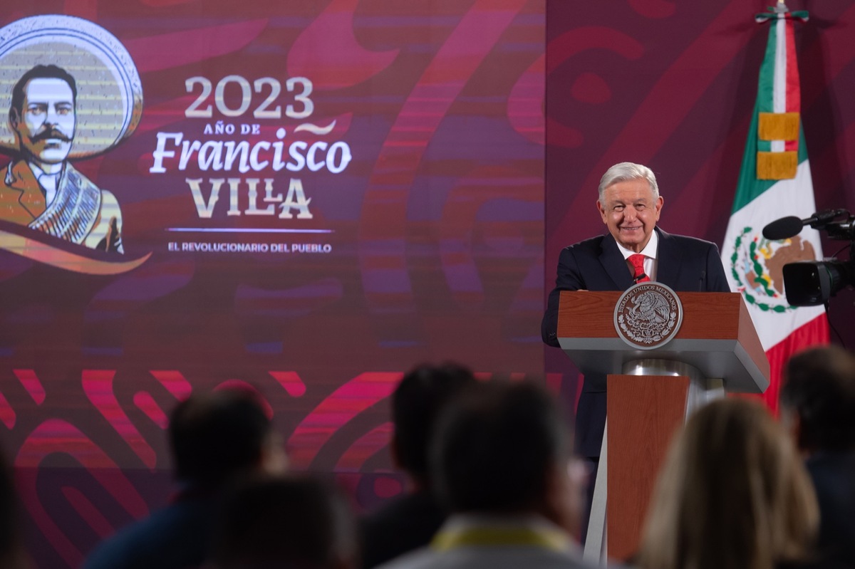 AMLO arremete contra Xóchitl Gálvez | Especial