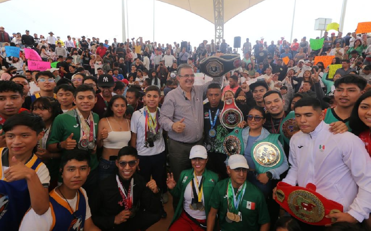 Asamblea informativa Marcelo Ebrard en Ixtapaluca. | Jorge Carballo