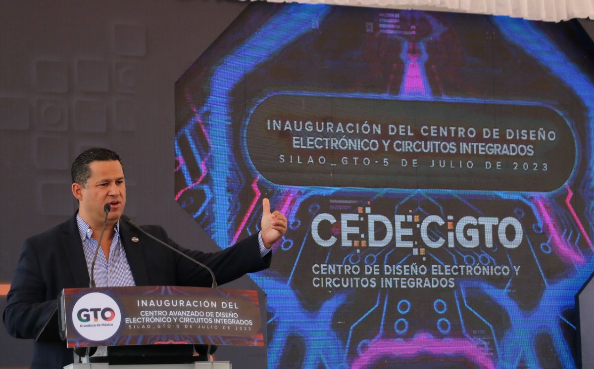 Foto: Daniela Béjar | Va Guanajuato por crear microchips; inaugura Centro de Diseño Electronico y de Circuitos Integrados