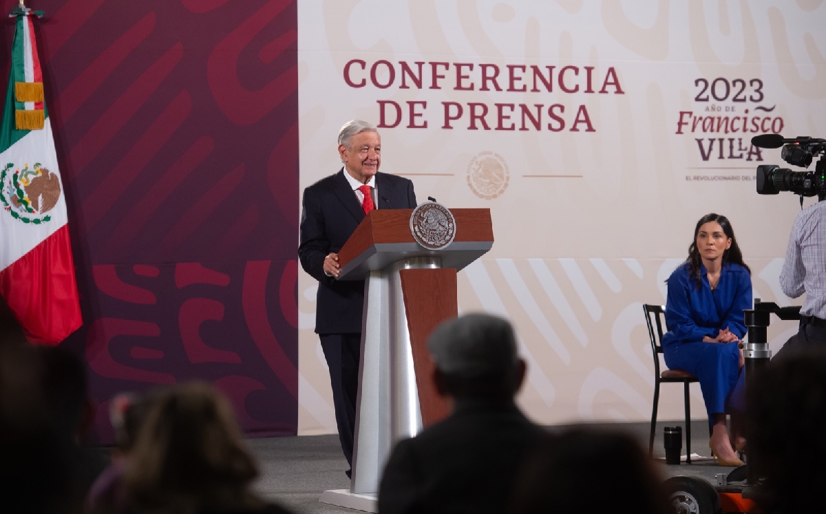 El mandatario anunció que se decidirá el sábado el nombre de la aerolínea del gobierno. | Cortesía