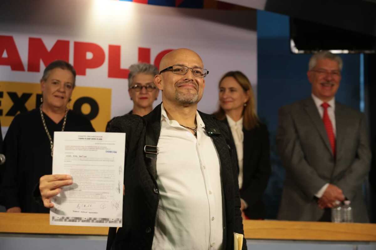 Registro como aspirante a la candidatura presidencial de Israel Rivas. │Jesús Quintanar