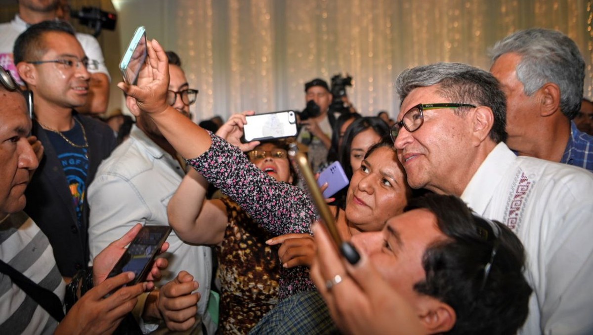 El senador con licencia reclamó falta de equidad en el proceso interno de Morena. | Facebook