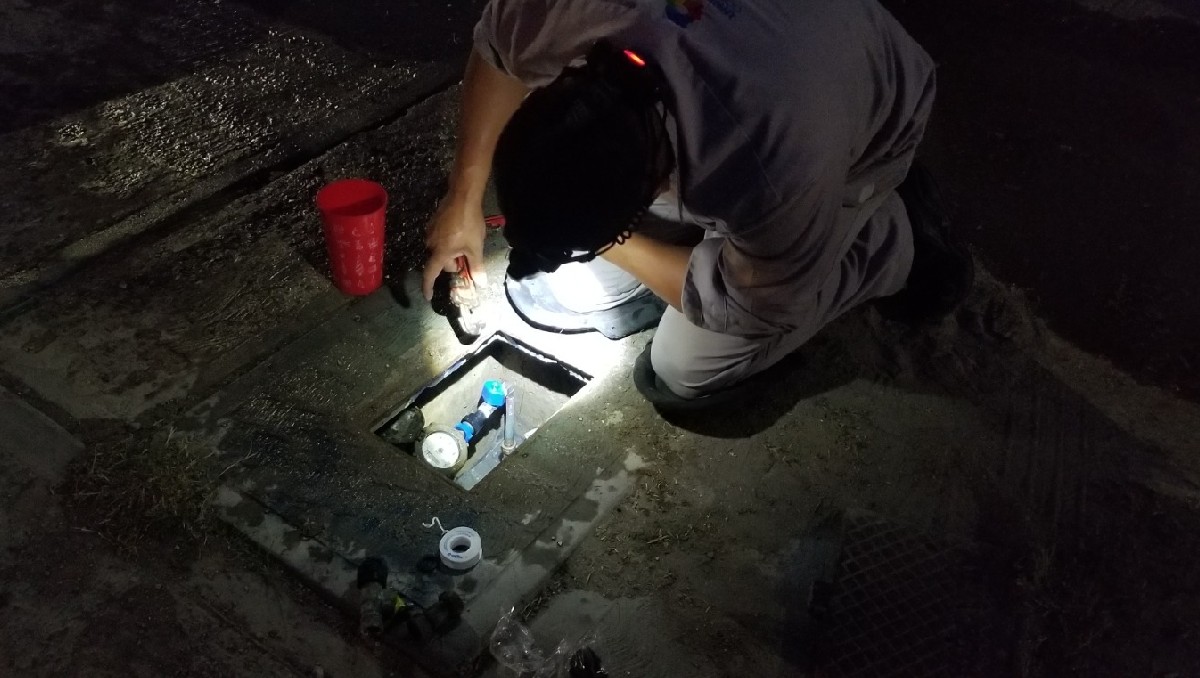 Decenas de familias reportan cortes de luz y agua (Especial)
