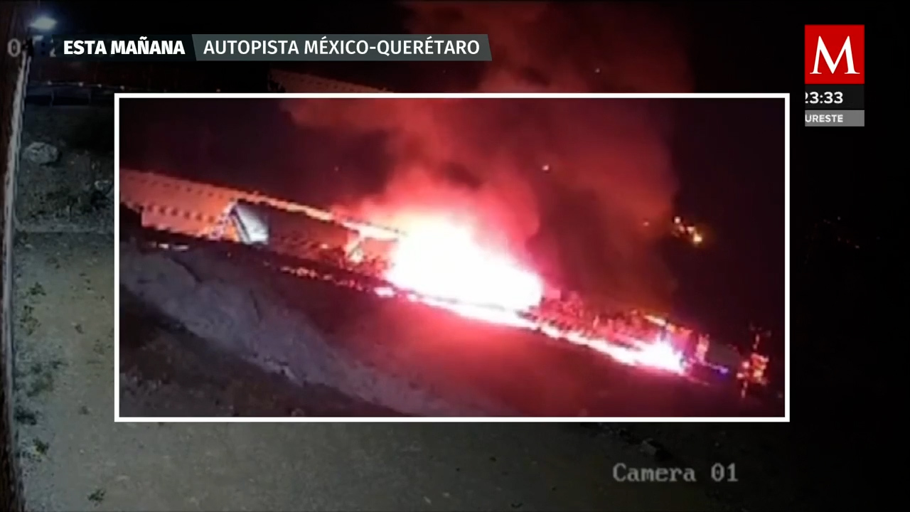 Impactante colisión en la autopista México-Querétaro desencadena incendio entre automóviles | VIDEO