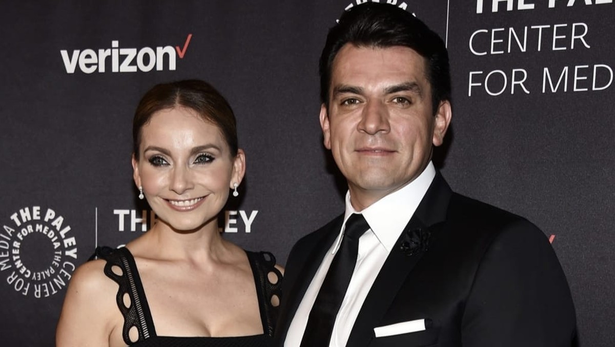 Jorge Salinas declara que no quiere que Elizabeth Álvarez se haga cirugías / Facebook