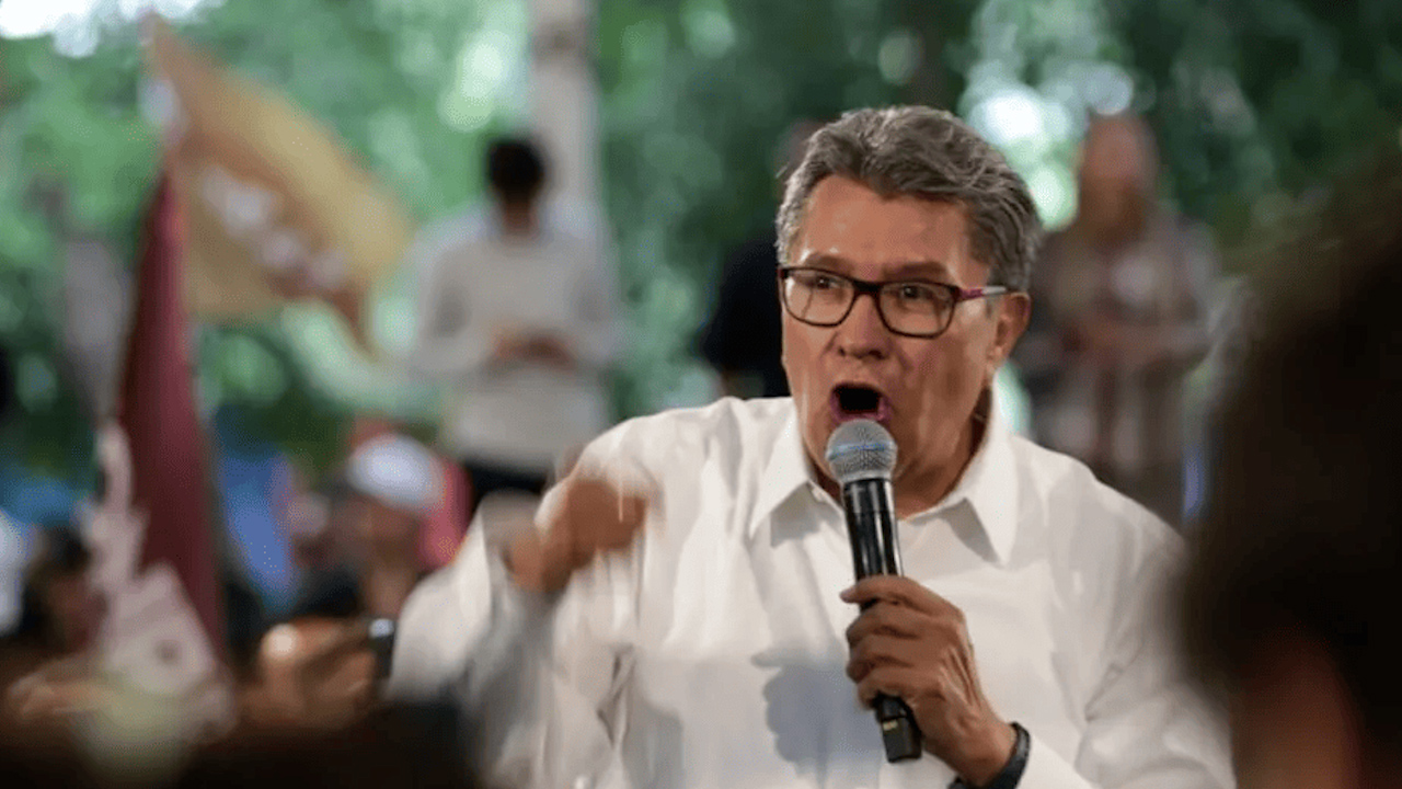 Monreal denuncia que hay más de 720 espectaculares de 'corcholatas' de Morena en 11 estados