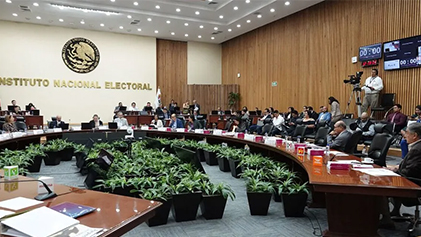 INE solicita monitorear violencia de género en redes durante precampañas electorales