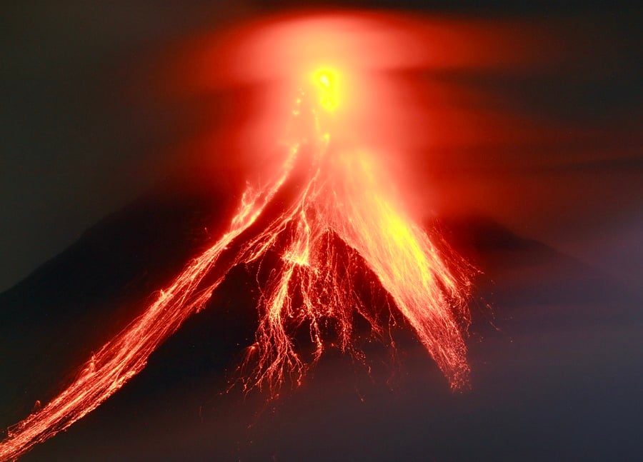Volcán Mayón en Filipinas. EFE/EPA/Francis R. Malasig