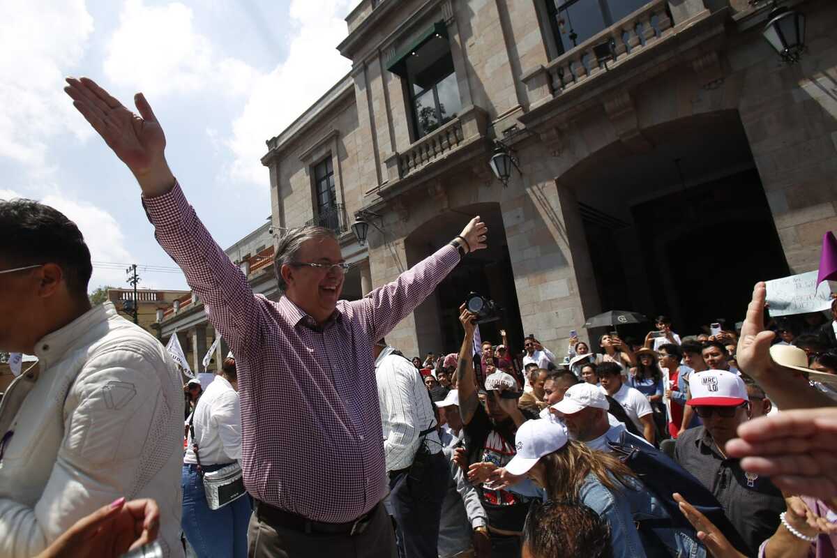Marcelo Ebrard en asamblea informativa de seguridad en la explanada de la alcaldía Tlalpan. (Foto: Ariana Pérez)