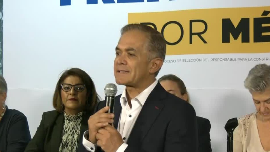 Miguel Ángel Mancera se registra para buscar candidatura presidencial de oposición