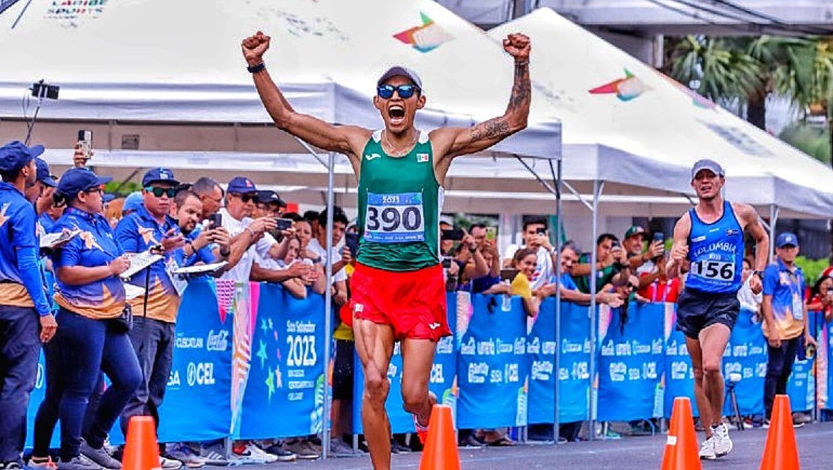 José Luis Doctor, marchista mexicano medallista en los Juegos Centroamericanos 2023 (Instagram @medico.mors)