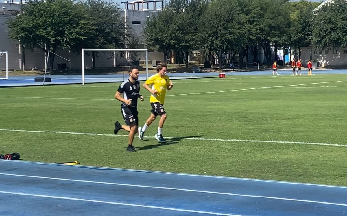 Sebastián Córdova acelera su recuperación con Tigres (Érick González)