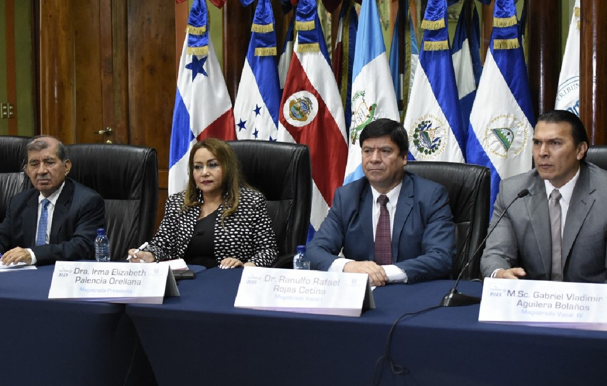 El Tribunal Electoral de Guatemala ratificará la segunda vuelta programada para agosto (AFP)