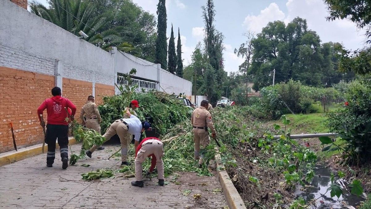 Arrancan tareas de limpieza ante temporada de lluvias en Edomex
