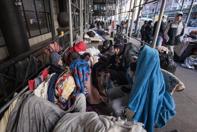 La ciudad de Nueva York se prepara para tener el mayor albergue para los recién llegados