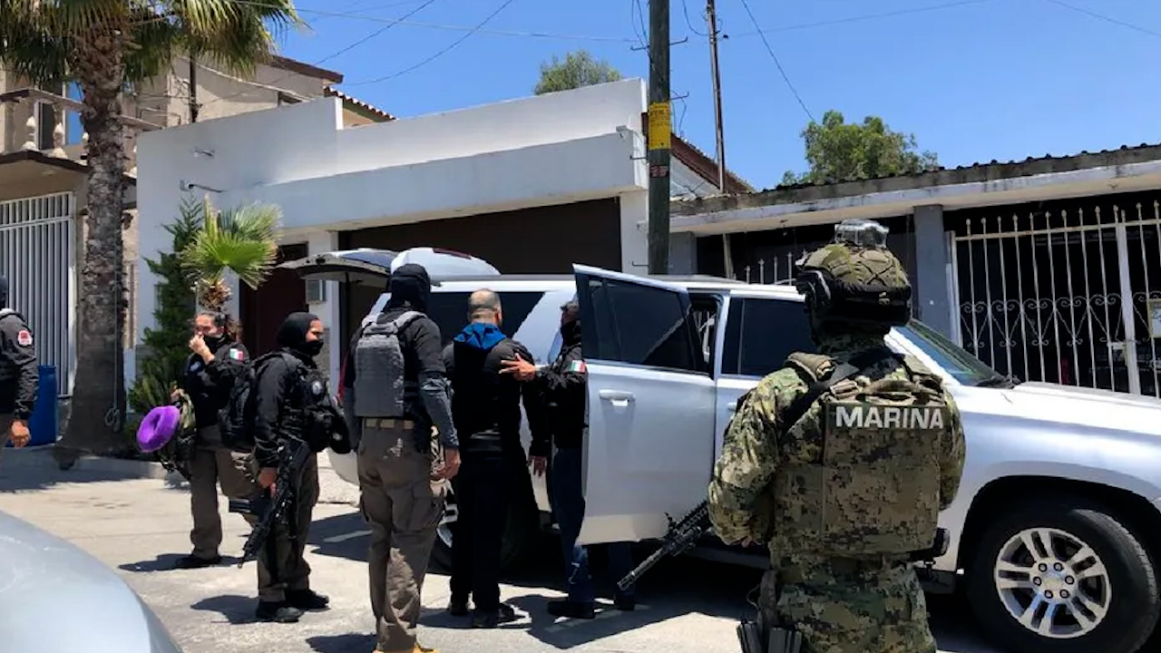 Nueve presuntos traficantes internacionales del CJNG fueron detenidos en Baja California
