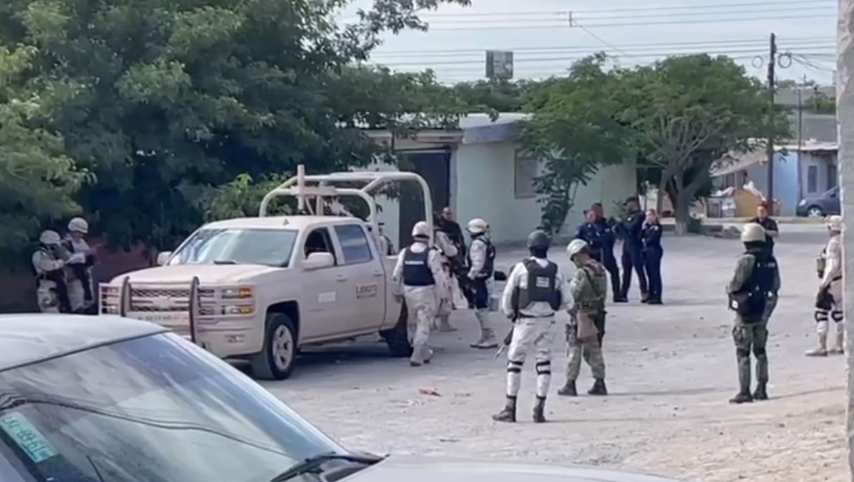 Agentes de la Sedena acordonan calles donde localizaron misil en Ciudad Juárez (Especial)