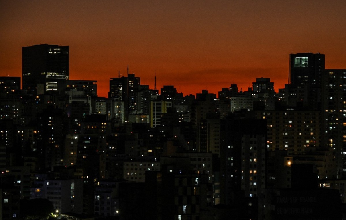 Atardecer en Sao Paulo, Brasil (AFP)