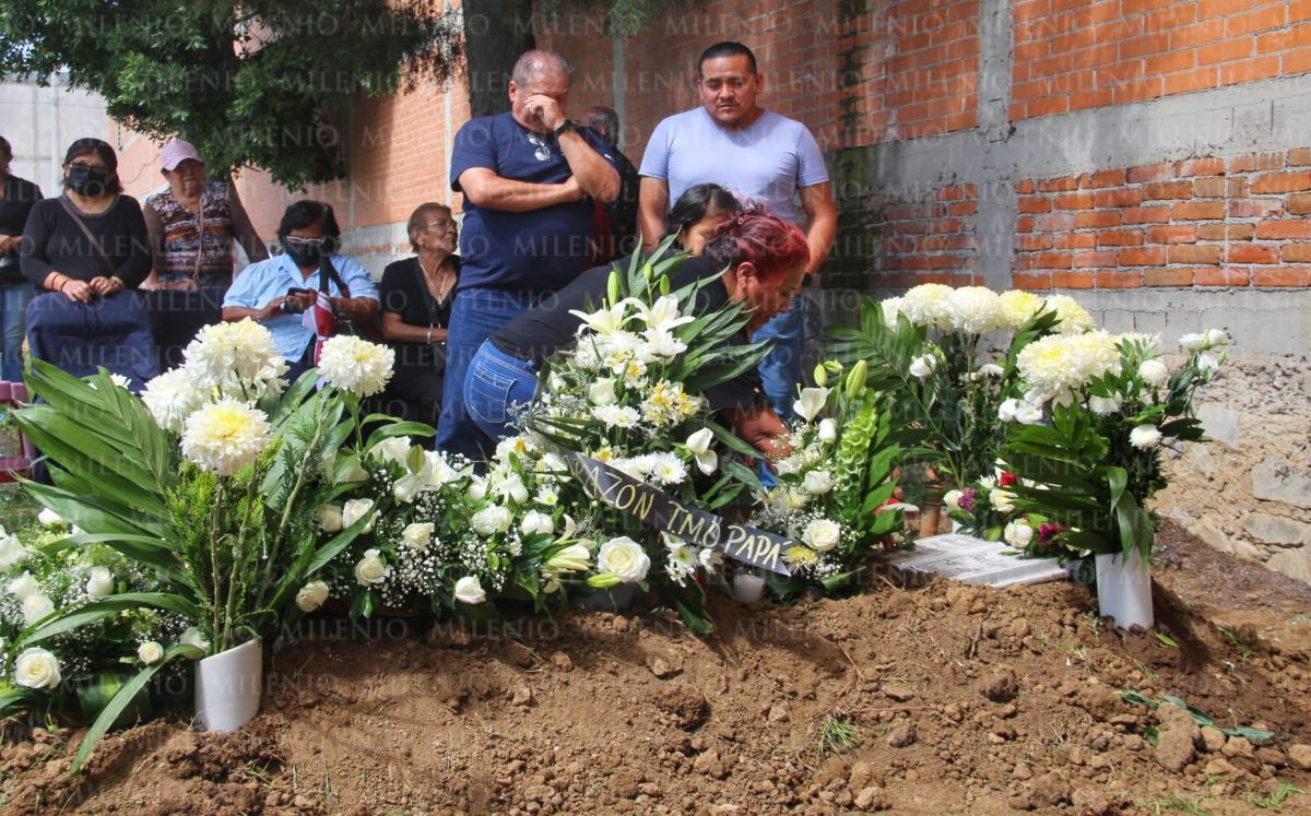 Dan último adiós a pareja desaparecida en La Cuchilla desde hace más de un año | Melanie Torres