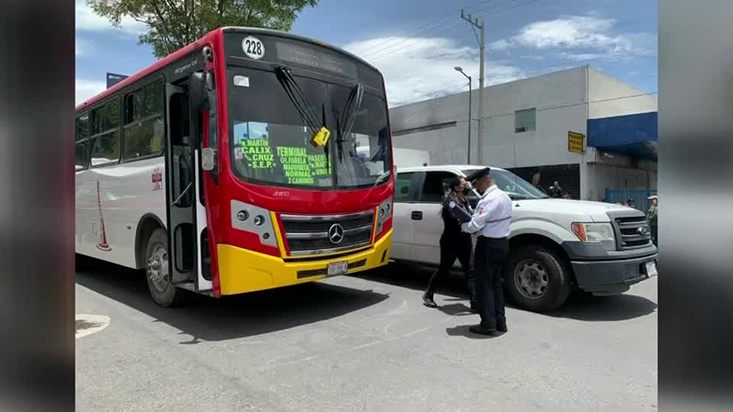 Un camión del transporte público atropelló a una mujer de la tercera edad en Edomex
