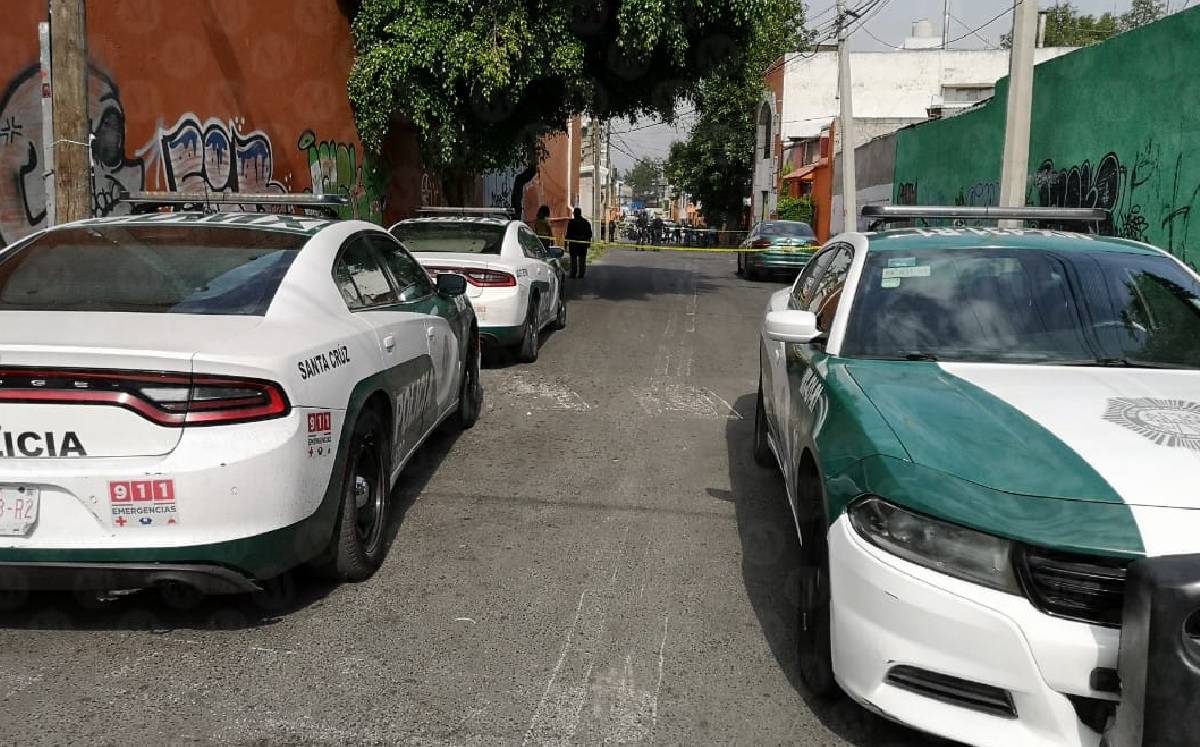 Policía